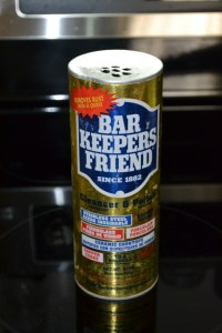 Take note of the shining ceramic stove top...